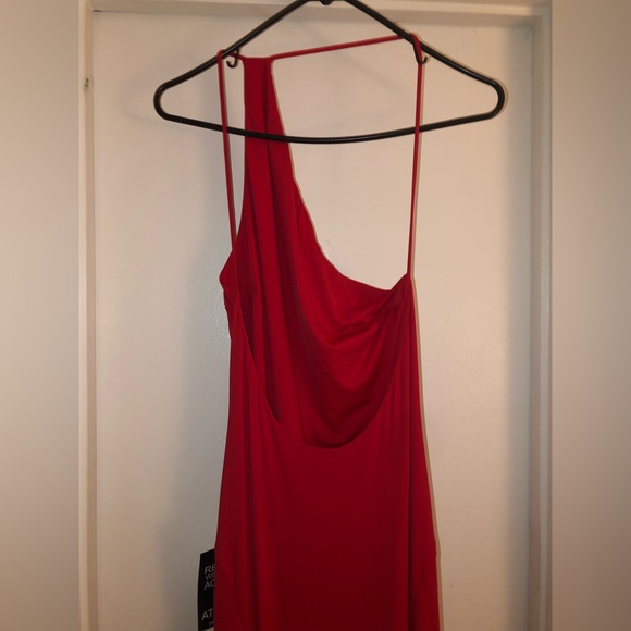 Moda Glam Slinky One Shoulder Gown Red - Picture 5 of 9